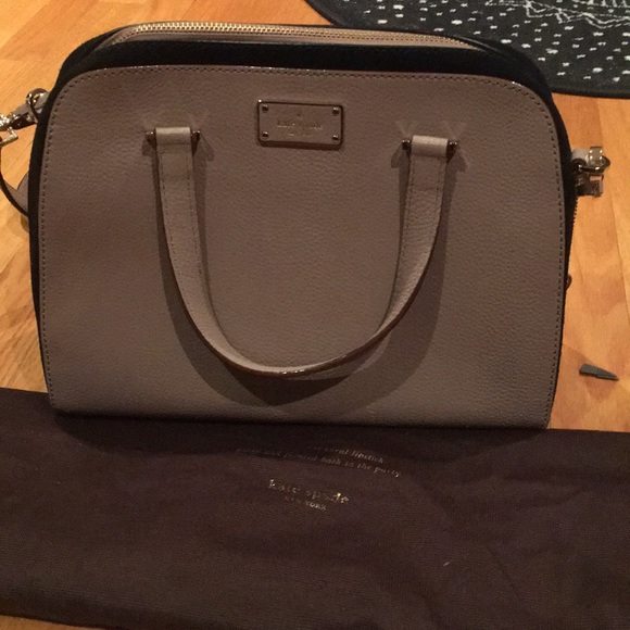 kate spade Handbags - Kate spade bag with cross body strap& dust bag